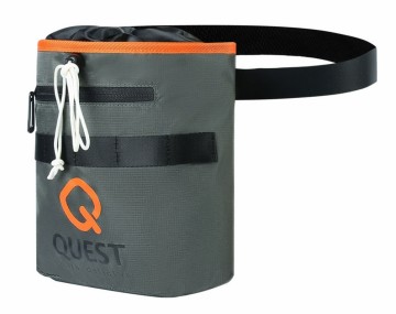 Quest funnveske med stort rom åpent i toppen.