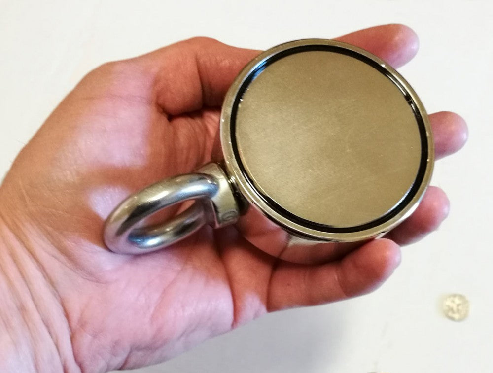 Supermagnet med øyebolt, 150 kg (x2) løftekraft. Festepunkt kun på siden