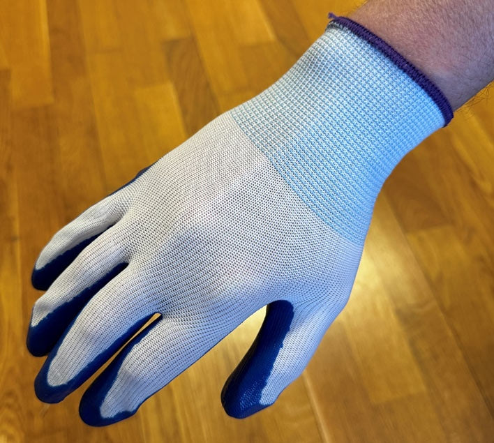 Enkle billige hansker, blå og hvite