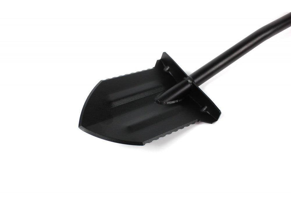 Swagier spade V2 laget i 3mm herdet stål.