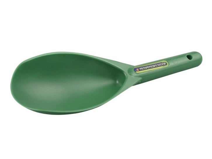 Meget solid hardplast sandspade / scoop. Grønn